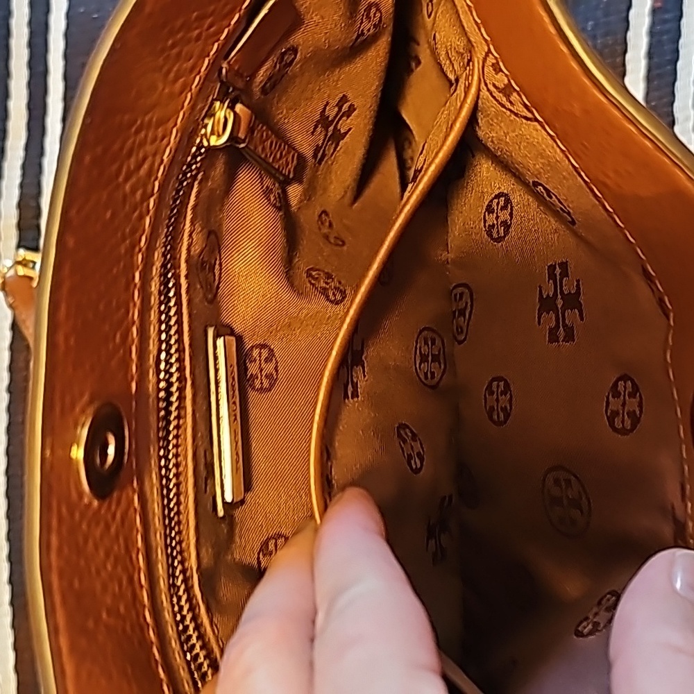 TORY BURCH Crossbody/ Shoulder PURSE with dust bag - Picture 13 of 15